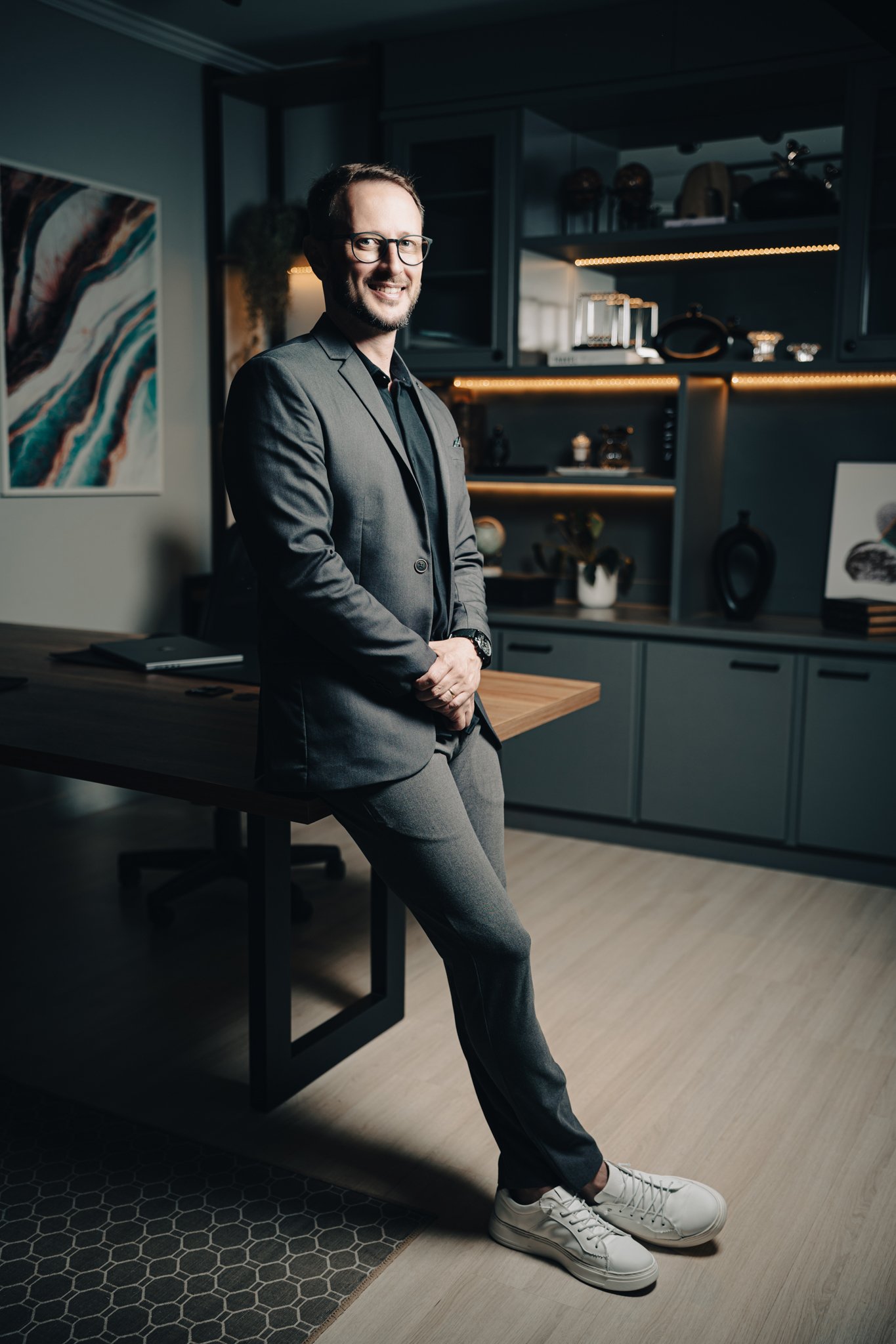 Luiz Fernando Medeiros no escritório